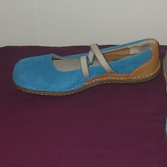 Born Concept Shoes For Ladies Size 7.5 - Picture 7 of 8